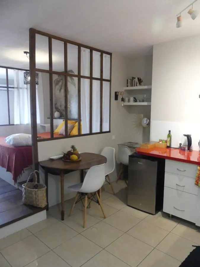 Apartment Studio Poe Rava Papeete  French Polynesia